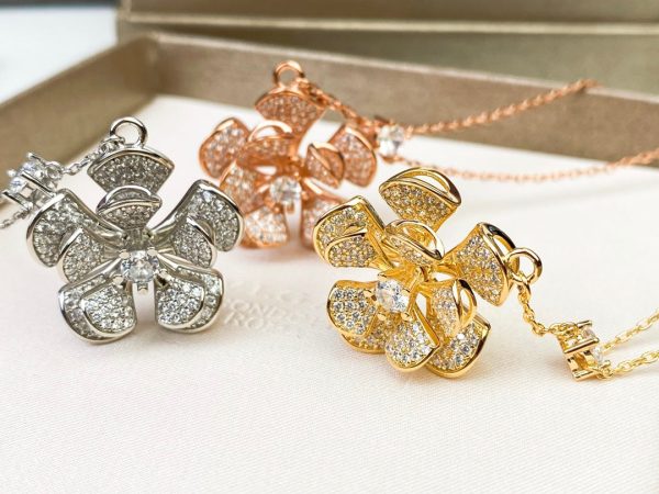 18K BV DIVAS' DREAM Necklace - Image 11