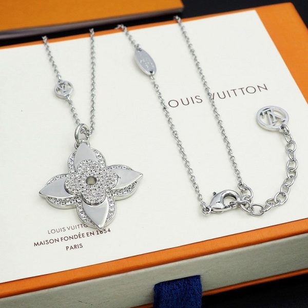 18K Louis Medaillon Necklace - 图片 8
