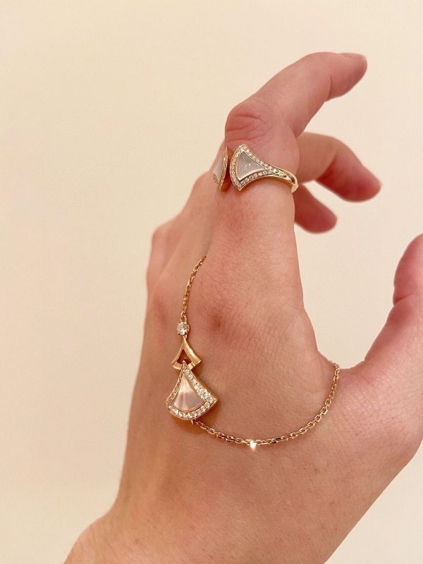 18K BV Divas' Dream Pearl Ring - Image 2