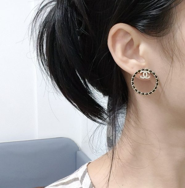 18K CC Black Leather Circle Earrings - 图片 9