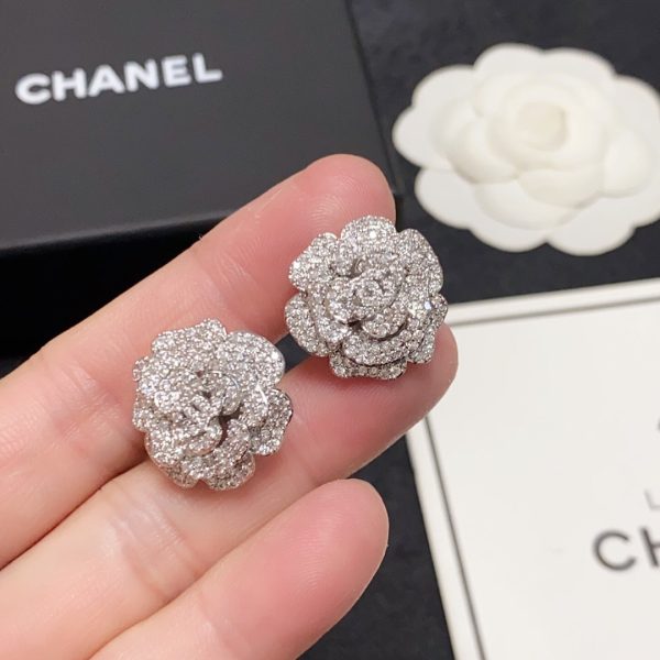 18K CC Camellia Diamond Earrings - 图片 8
