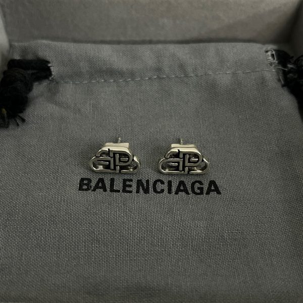 18K BB Vintage Earrings - Image 3