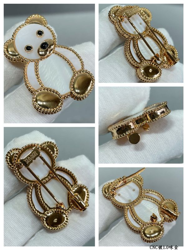 18K Lucky Animals Teddy Bear Clip Brooch - Image 4
