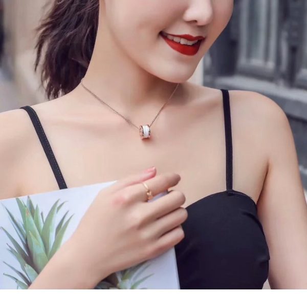 18K B.Zero1 Necklace - Image 12
