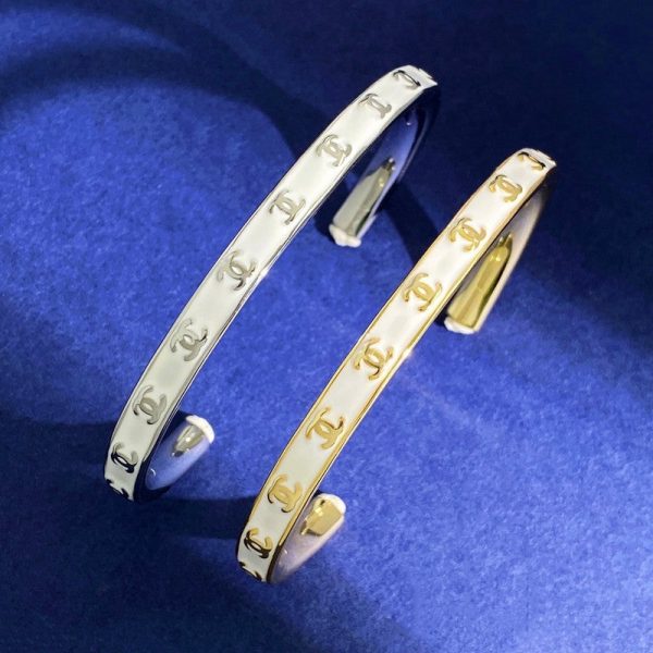 18K CC Black & White Open Cuff Bracelet - Image 9