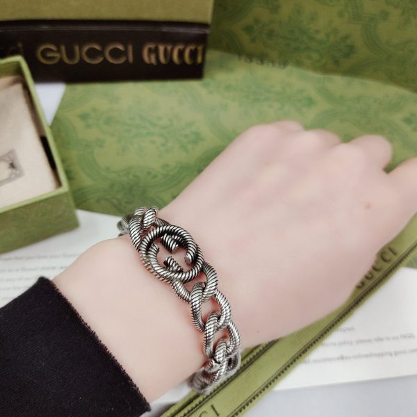Double G Interlocking G Bracelet - Image 3