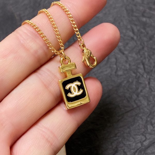 18K CC Perfume Bottle Necklace - 图片 9