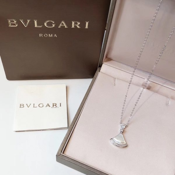 18K BV Divas' Dream Pearls Necklace - Image 10
