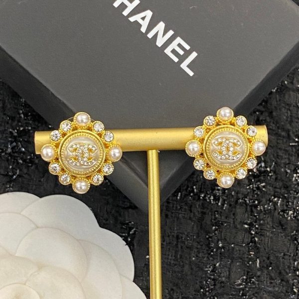 18K CC Pearls Earrings - Image 9