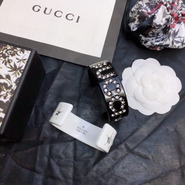 Double G Crystal Black & White Cuff Bracelet - 图片 8