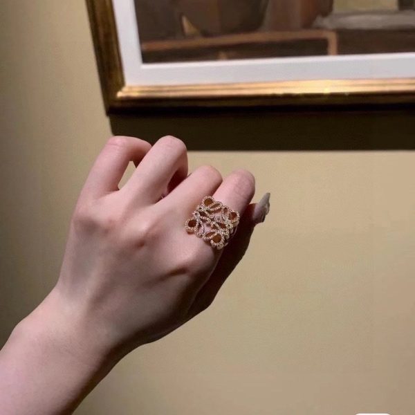 18K Anagram Crystals Ring - Image 12