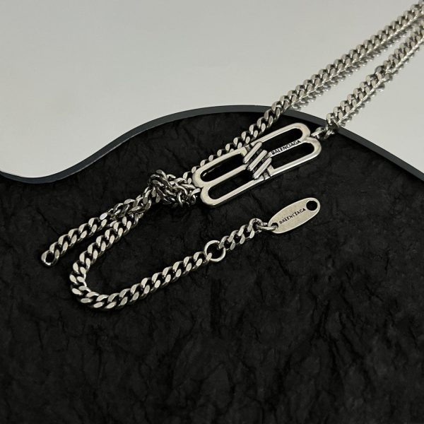18K BB Chain Bracelet - Image 8