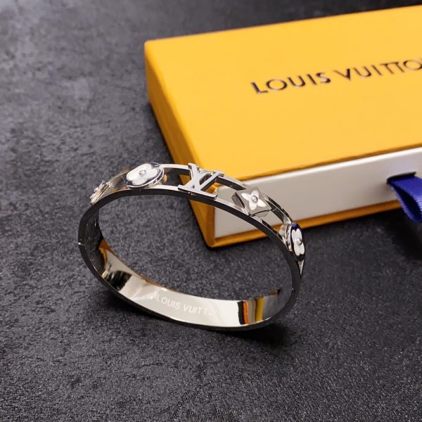 18K Louis Crystal Studded Bracelet - 图片 9