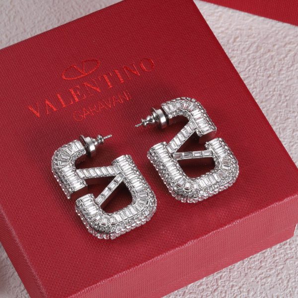 18K Vlogo Crystals Earrings - 图片 9