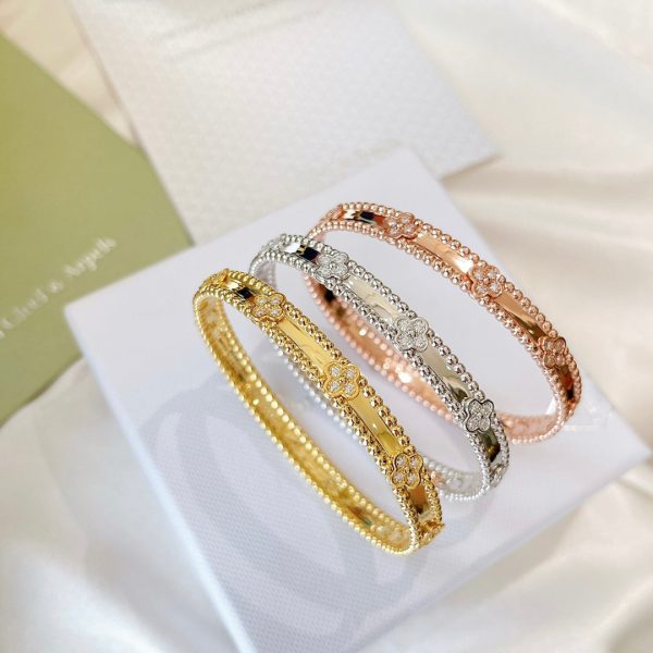 18K Yellow Gold Perlée Sweet Clovers Small Bracelet - Image 10