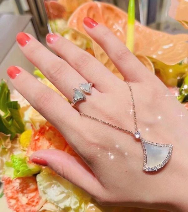18K BV Divas' Dream Pearl Ring - Image 7