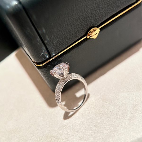 18K T Pavé Tiffany Setting Engagement Ring - 图片 9