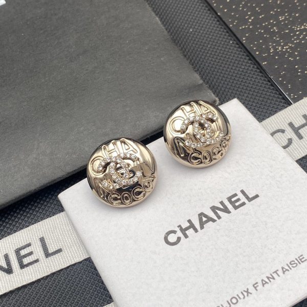 18K CC Circle Diamond Earrings - Image 9