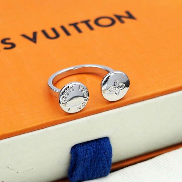 18K Louis Studs Ring - Image 15