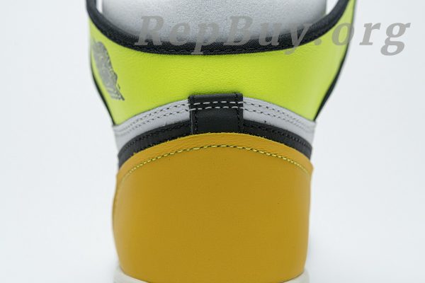 Top Version Jordan 1 Retro High White Black Volt University Gold 555088-118 - Image 16