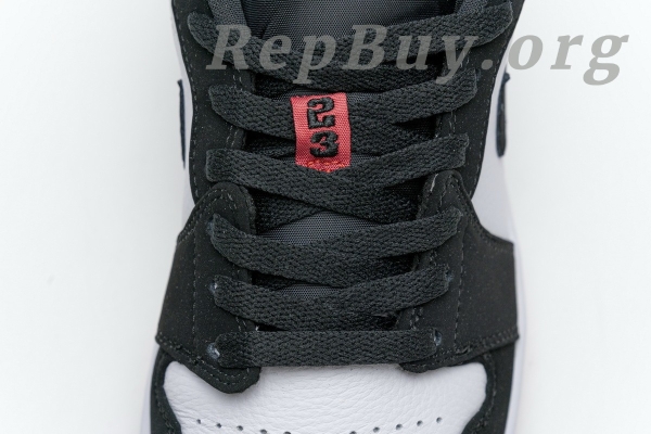 Top Version Air Jordan 1 Low Black Toe (GS) 553560-116 - Image 16