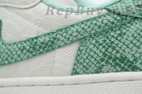 Top Version Air Jordan 1 Low OG Year of the Snake HF3144-100 - Image 5