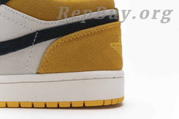 Top Version Air Jordan 1 Low Sail University Gold Black 553558-127 - Image 11