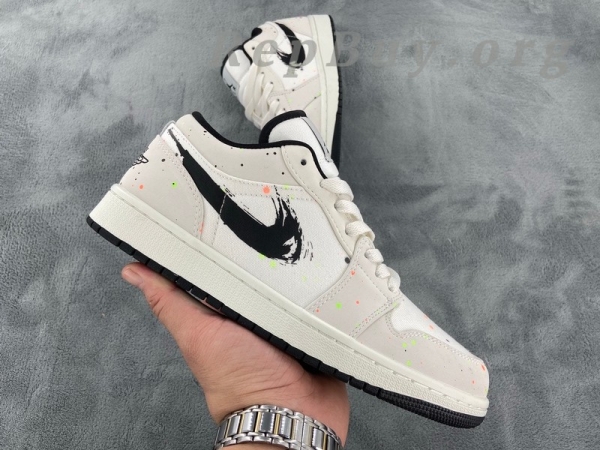 Top Version Air Jordan 1 Low SE Paint Splatter (GS) DH3295-100 - Image 7