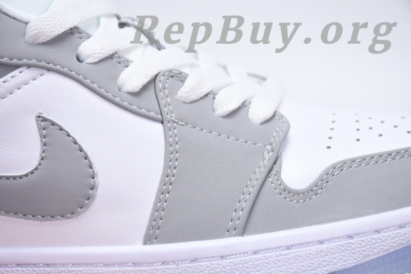 Top Version Air Jordan 1 Low Wolf Grey (W) DC0774-105 - Image 16