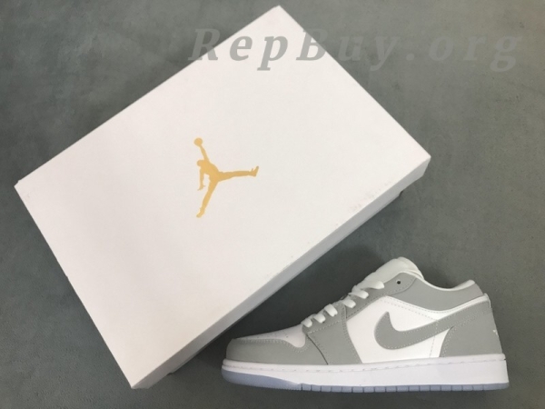 Top Version Air Jordan 1 Low Wolf Grey (W) DC0774-105 - Image 20