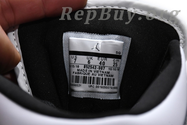 Top Version Air Jordan 1 Mid Patent Black White Gold 852542-007 - Image 7