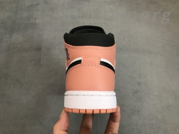 Top Version Air Jordan 1 Mid Pink Quartz (GS) 555112-603 - Image 9