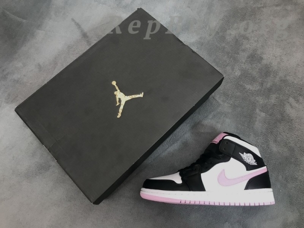 Top Version Air Jordan 1 Mid White Black Light Arctic Pink (GS) 555112-103 - Image 12