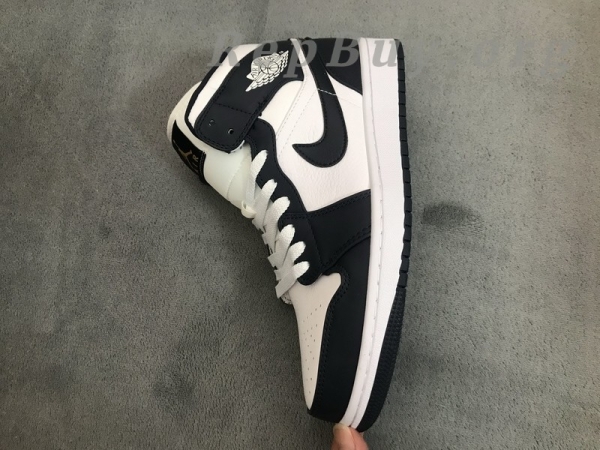 Top Version Air Jordan 1 Mid White Metallic Gold Obsidian 554724-174 - Image 7