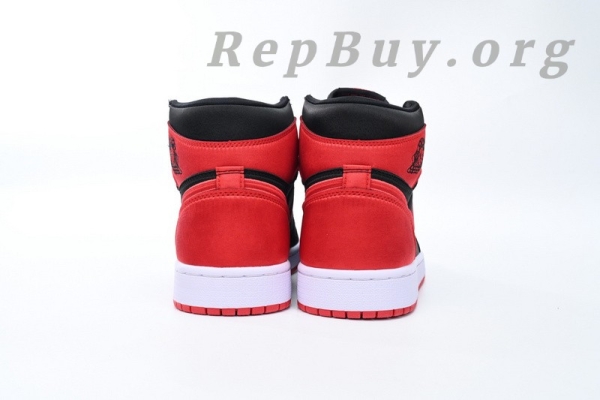 Top Version Air Jordan 1 Retro High OG Satin Bred FD4810-061 - Image 4