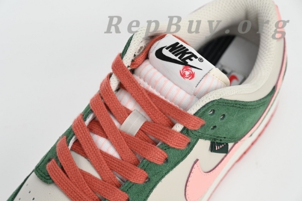 Top Version Nike Dunk Low SE All Petals United Fir Green FN8923-061 - Image 7