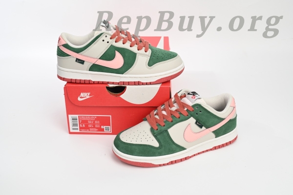Top Version Nike Dunk Low SE All Petals United Fir Green FN8923-061 - Image 14