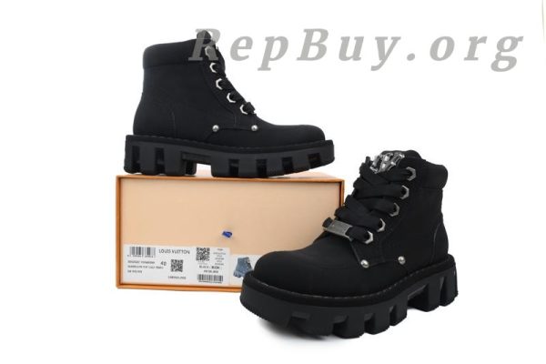 LOUIS VUITTON Martin Boots Black Suede - 图片 7