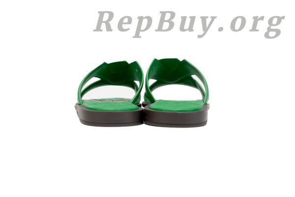 LOUIS VUITTON Oasis Green Glossy Surface - Image 3