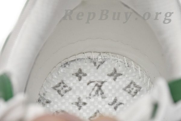 Louis Vuitton Trainer Green Cloth Surface VL1201 - Image 16
