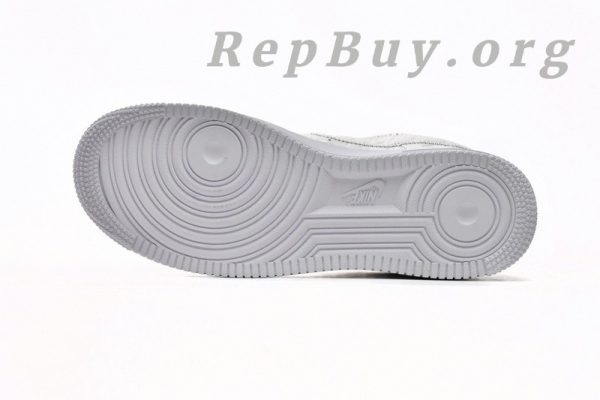 Top Version Louis Vuitton x Nike Air Force 1 Triple White LK0221 - 图片 5