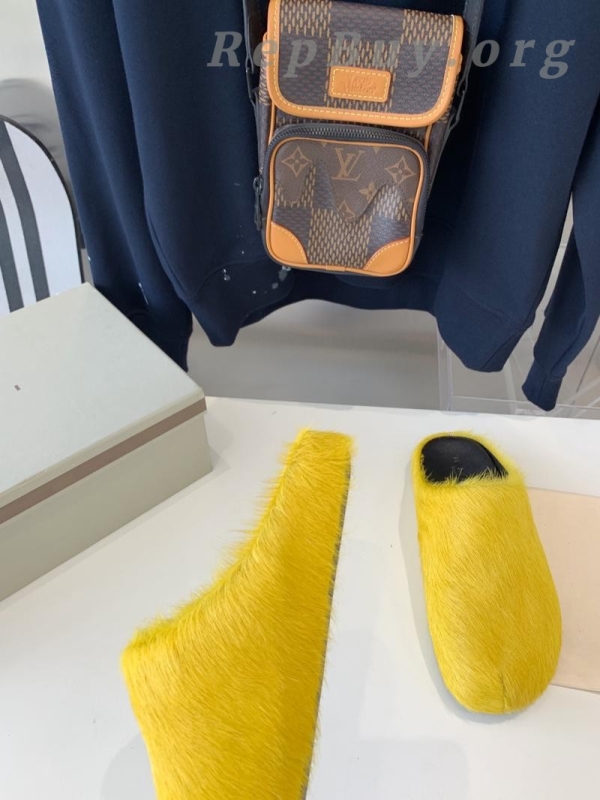 Marni Yellow LONG-HAIR CALFSKIN FUSSBETT SABOT Slide SBMR000600P412200C59 - 图片 5
