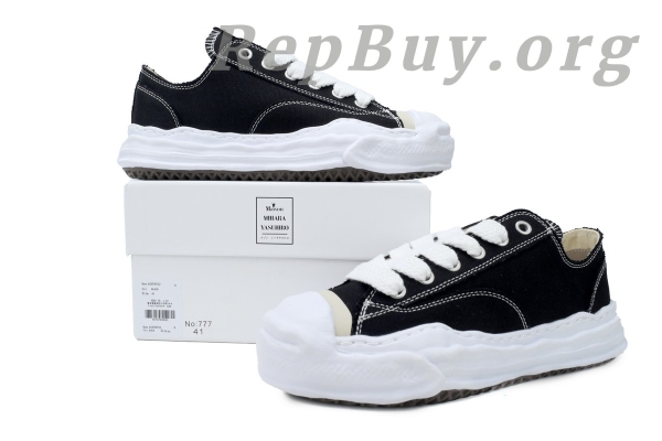 MIHARA YASUHIRO Black And White NO.777 - 图片 9