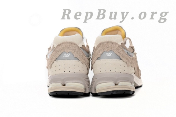 New Balance 2002R Shallow Khaki M2002RDL - 图片 4