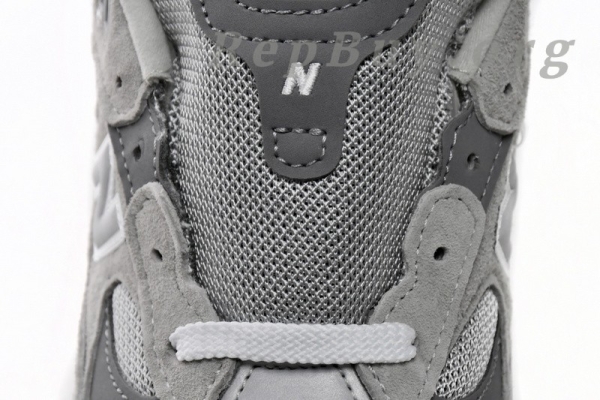 New Balance 992 Grey M992GR, high quality replica New Balance 992, best replica M992GR, premium copy New Balance shoes, top-tier replica sneakers, 1:1 copy New Balance 992 Grey, exact replica M992GR, AAA quality New Balance replica