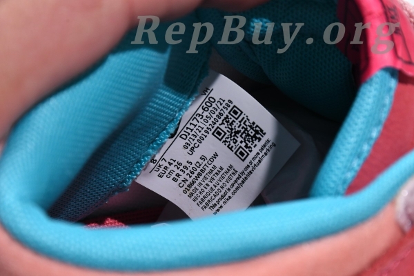 Top Version Nike Dunk Mid Social Status Free Lunch Strawberry Milk DJ1173-600 - 图片 8