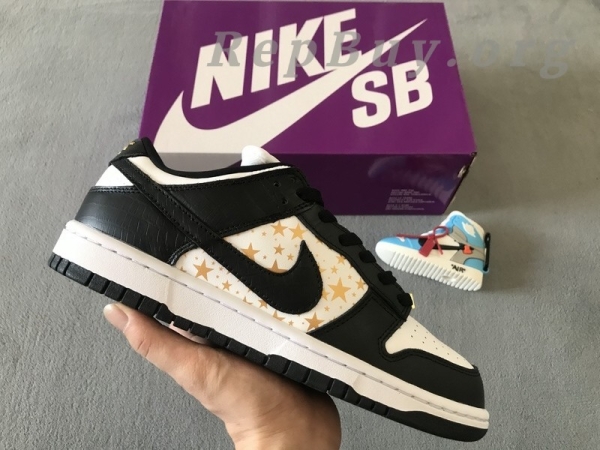 Top Version Nike SB Dunk Low Supreme Stars Black (2021) DH3228-102 - 图片 9