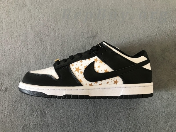 Top Version Nike SB Dunk Low Supreme Stars Black (2021) DH3228-102