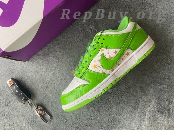Top Version Nike SB Dunk Low Supreme Stars Mean Green (2021) DH3228-101 - 图片 8