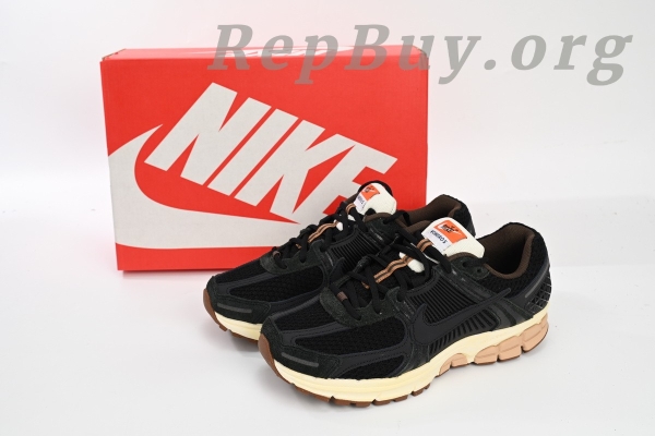 Nike Zoom Vomero 5 Black Sesame replica, high quality Nike Zoom Vomero 5 copy, best rep Nike shoes, 1:1 replica Vomero 5, FD0533-010 dupes, premium imitation sneakers, top tier fake Nike Zoom Vomero 5, Black Sesame colorway reps